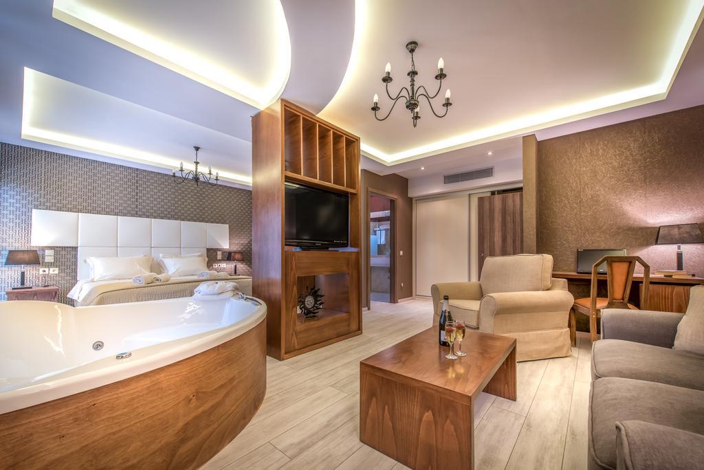 Elegance Luxury Executive Suites - Adults Only Tragaki Rom bilde